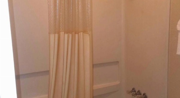 Americas Best Value Inn Winnsboro image 24